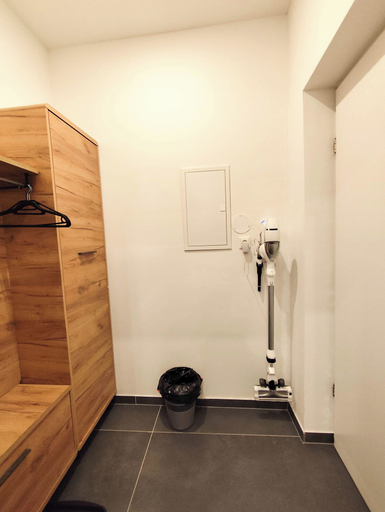 Bathroom 3, Cozy Apartment with Free Parking, Wien