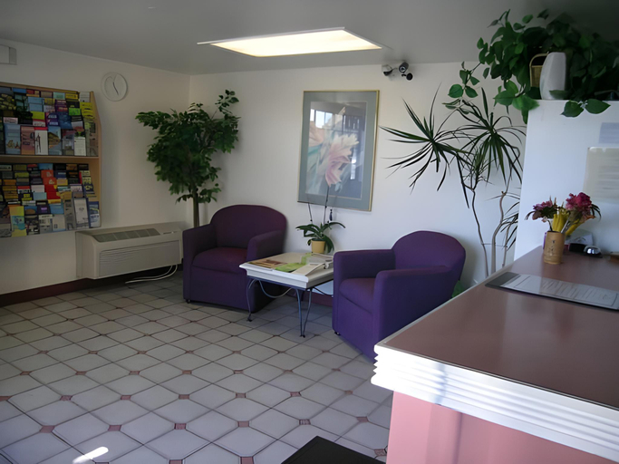 Public Area 3, Vista Inn Motel, San Diego