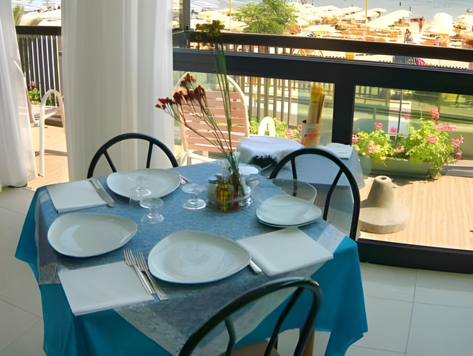 Food & Drinks 4, Hotel Continental, Rimini