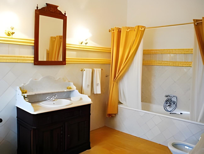 Bathroom 4, Casa d'Óbidos, Óbidos
