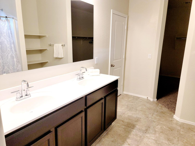 Bathroom 3, Phoenix Comfort home II, Maricopa