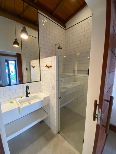Bathroom 8