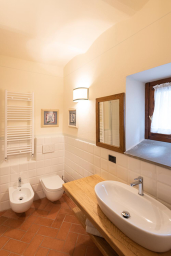 Bathroom 11
