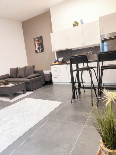 Others 4, Cozy Apartment with Free Parking, Wien