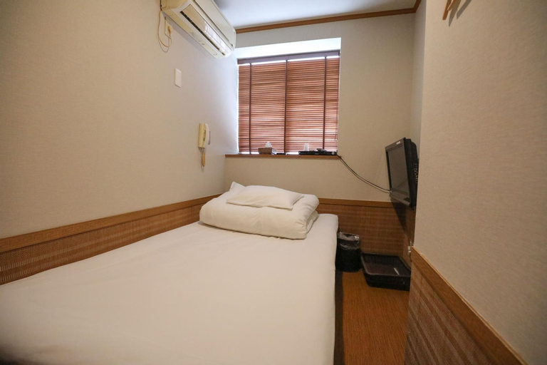 Bedroom 3, プチホテル コスモス, Kita