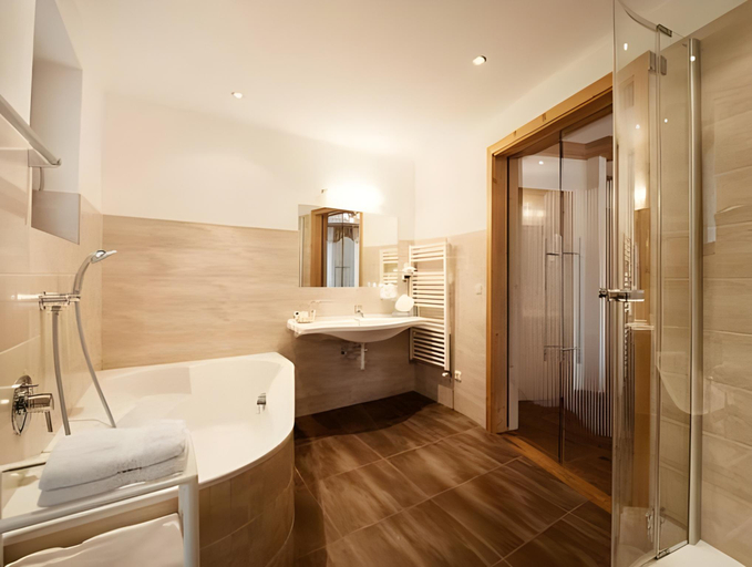 Bathroom 4, Aktiv & Vitalhotel Bergcristall, Innsbruck Land