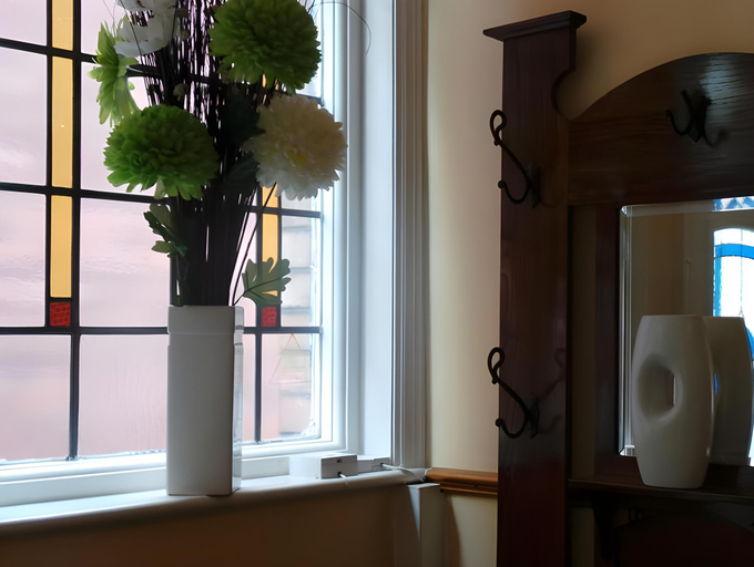 Others 4, The Oakcliffe, Devon