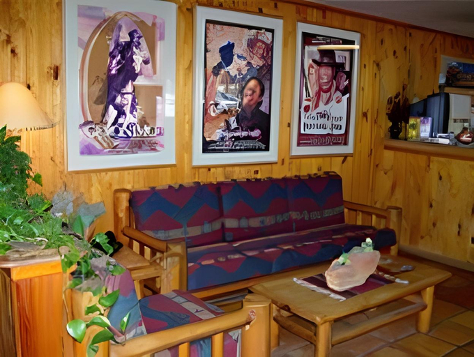 Public Area 2, Red Stone Inn, Grand