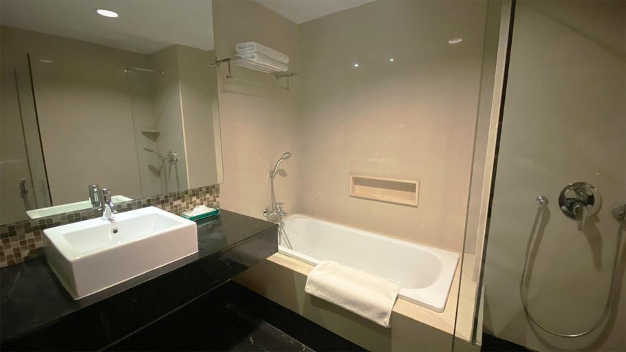 Bathroom 4
