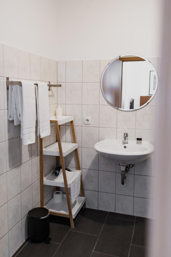 Bathroom 4, Hotel Cristallo, Landshut