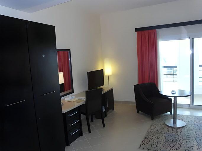 Bedroom 3, Swiss Inn Teda Hotel & Aqua Park, 'Ataqah