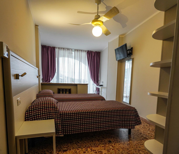 Bedroom 13
