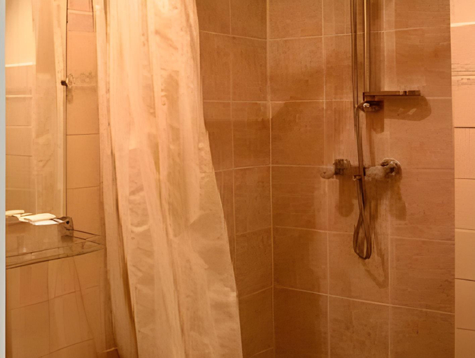 Bathroom 4, Printania Porte de Versailles, Paris