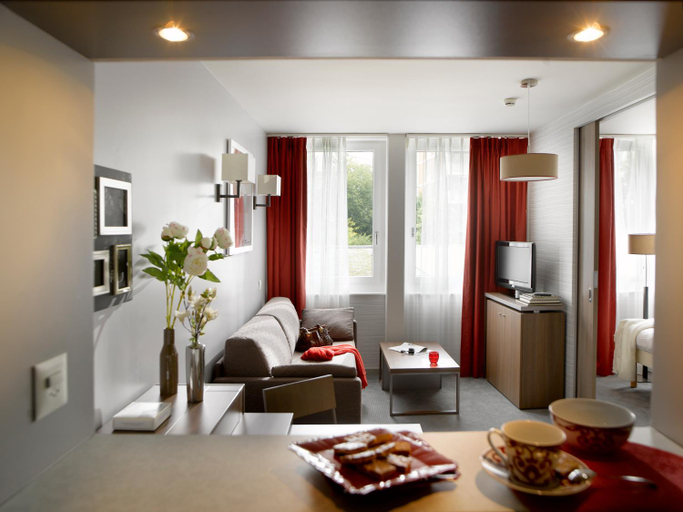 Dining Room 13