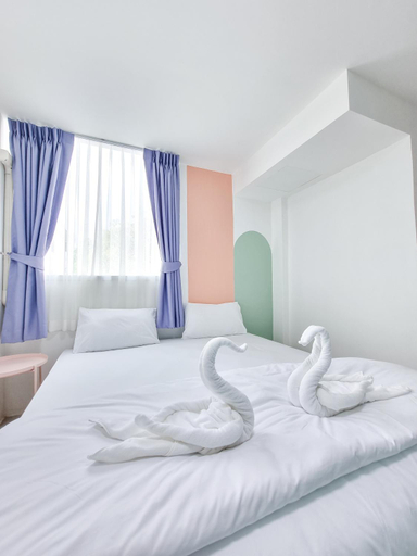 Bedroom 12
