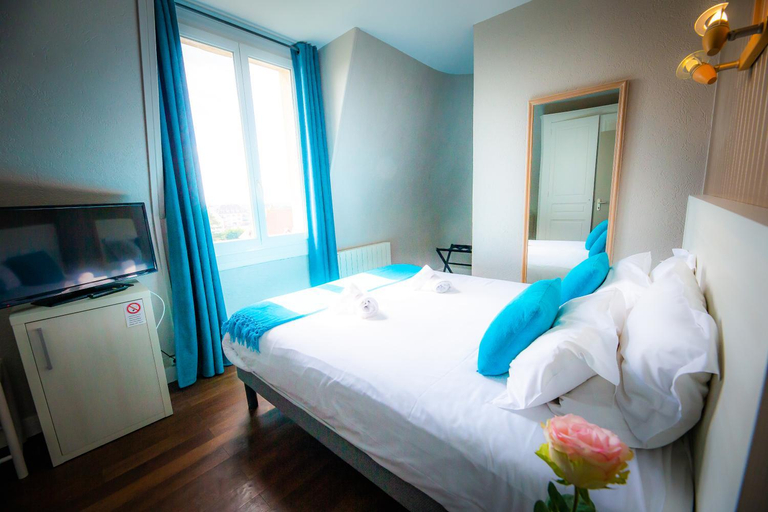 Bedroom 6