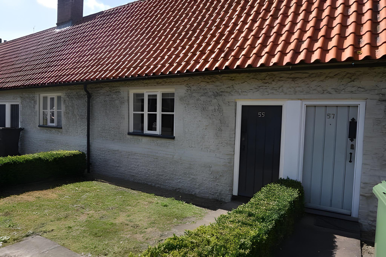 Exterior & Views
