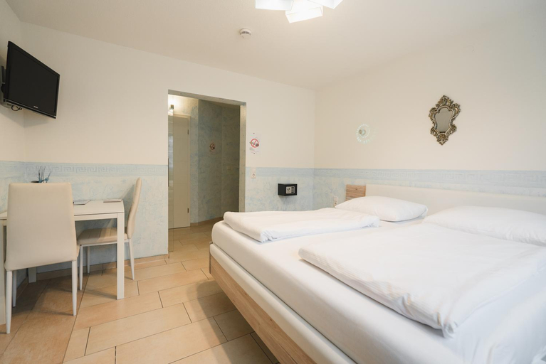 Bedroom 4, Park Hotel & Gastehaus Rust, Ortenaukreis