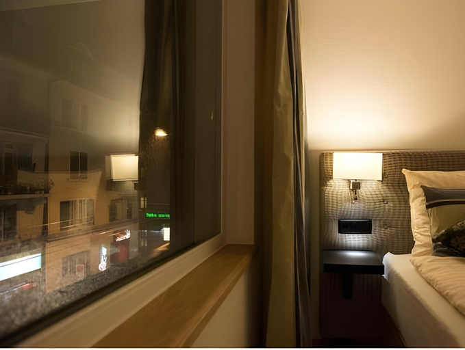 Bedroom 22
