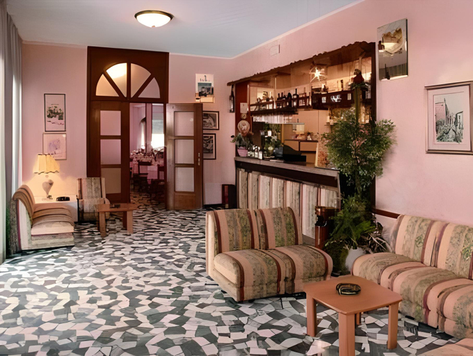 Others 5, Hotel Edera, Venezia