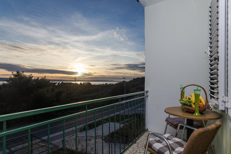 Others 2, Apartment Lijana sea view, Tučepi