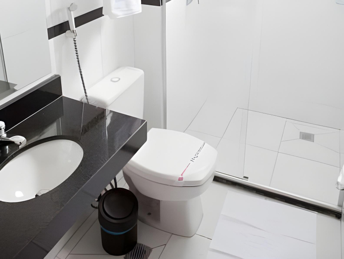 Bathroom 2, Serras Hotel, Cuiaba