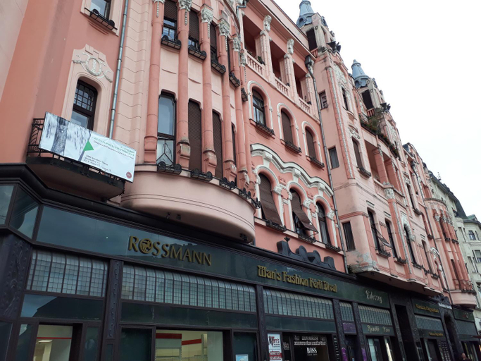 Others 3, Piac Utcai Apartman 2, Debrecen