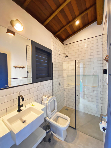 Bathroom 15