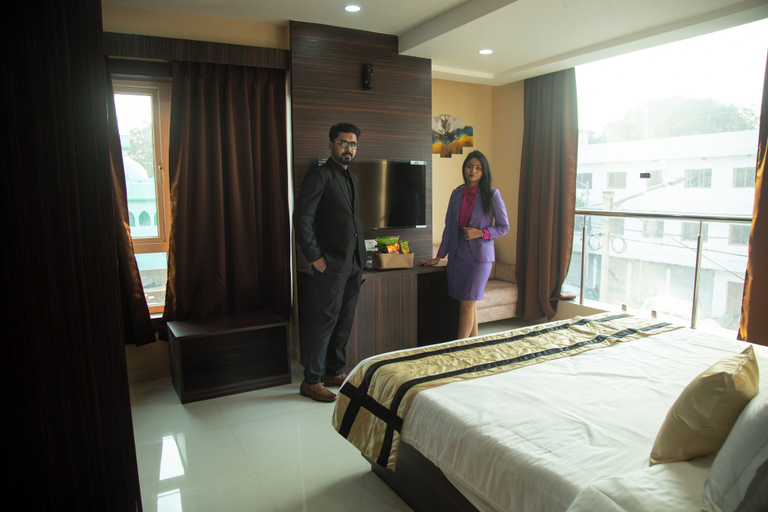 Bedroom 4, PARK EASTERN HOTEL, Kolkata