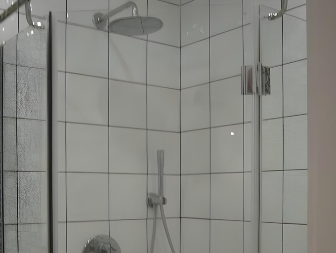 Bathroom 5, Hotel Le Cygne d'Argent, Liège