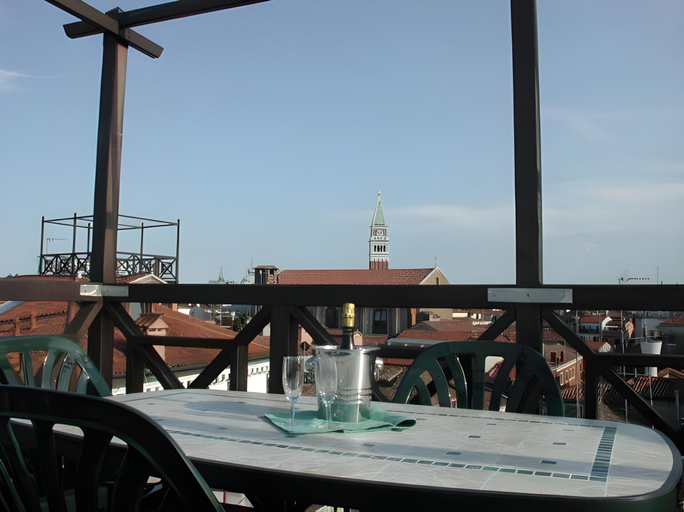 Food & Drinks 5, Charming Venice Apartments, Venezia