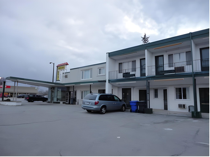 Exterior 1