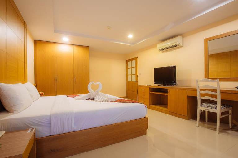 Bedroom 12