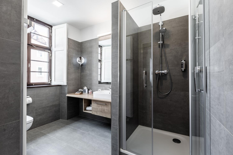 Bathroom 2, Schwan und Post Business Quarters, Rhön-Grabfeld