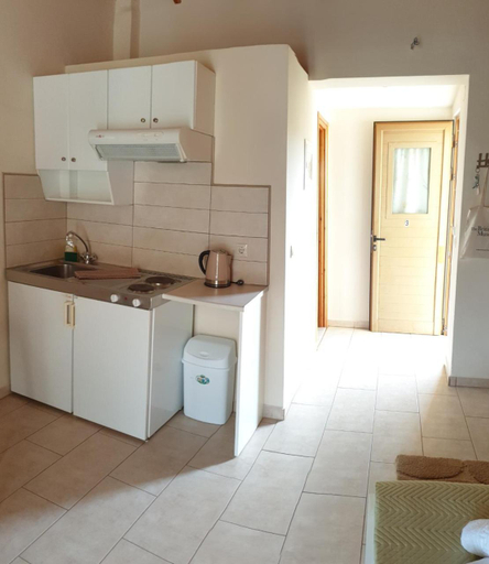 Others 4, Epi Apartments, Ionian Islands