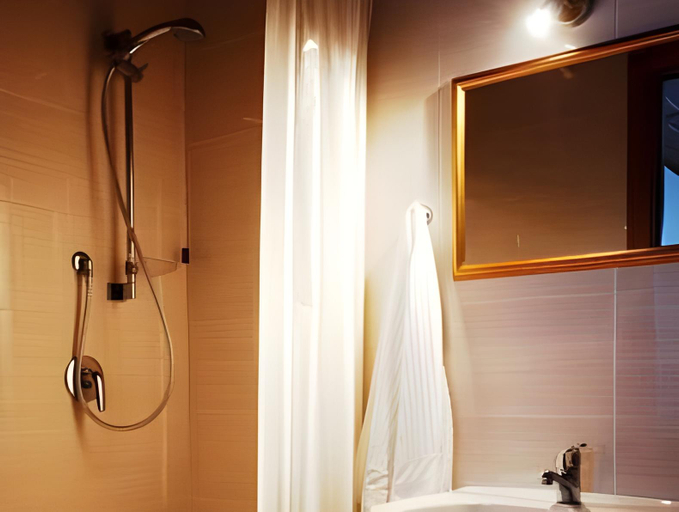 Bathroom 3, B&B Il Leccio, Bari
