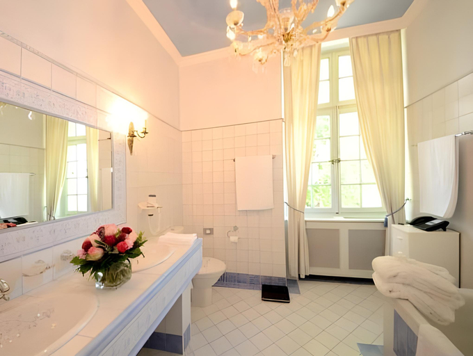 Bathroom 4, Chateau de Bonmont, Nyon