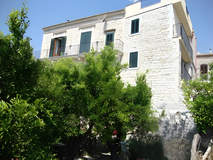 Others 2, Le dimore di Giulia con giardino, Ragusa