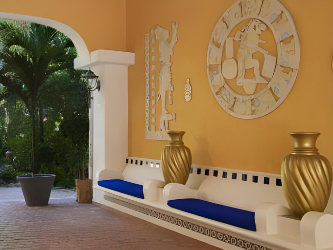 Public Area 2, HOTEL COLIBRI BEACH, Cozumel