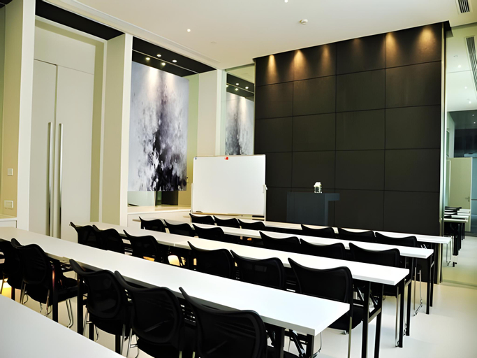 Business Facilities