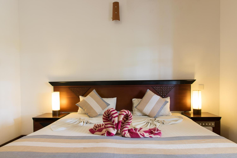 Bedroom 2, Coconut Garden Hotel and Restaurant, Thissamaharama
