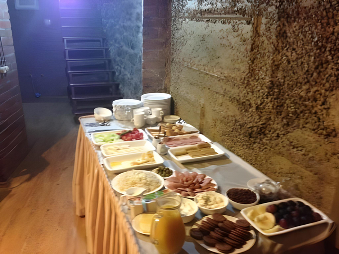 Food & Drinks 4, Hotel Corner, Tbilisi