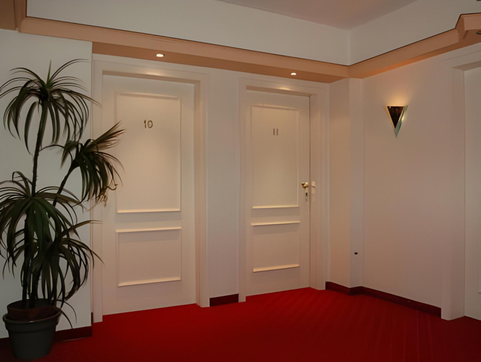 Others 4, Hotel Stadtschanke, Heidekreis