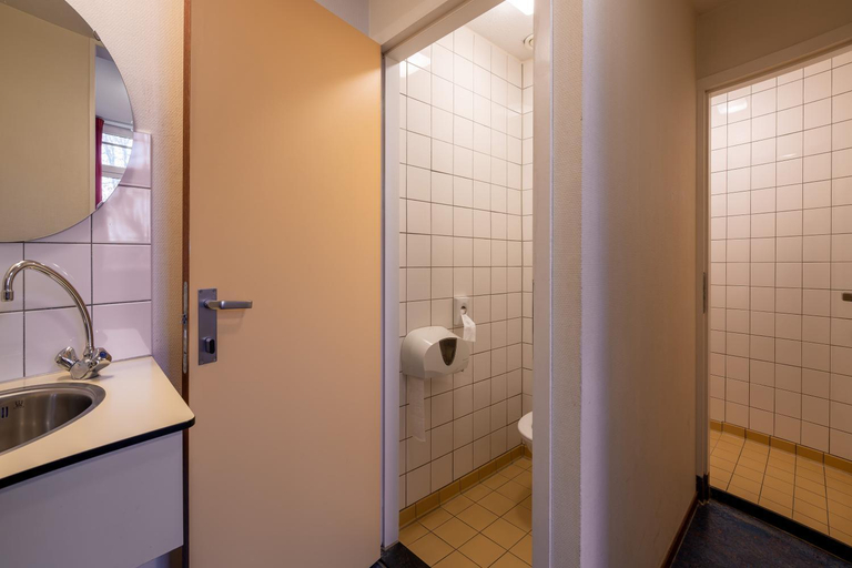 Bathroom 4, Stayokay Arnhem - Hostel, Arnhem