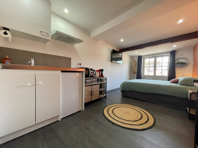 Others 5, Rooftop N°38 - Rooms et Studios - Vue Cite Medievale, Aude