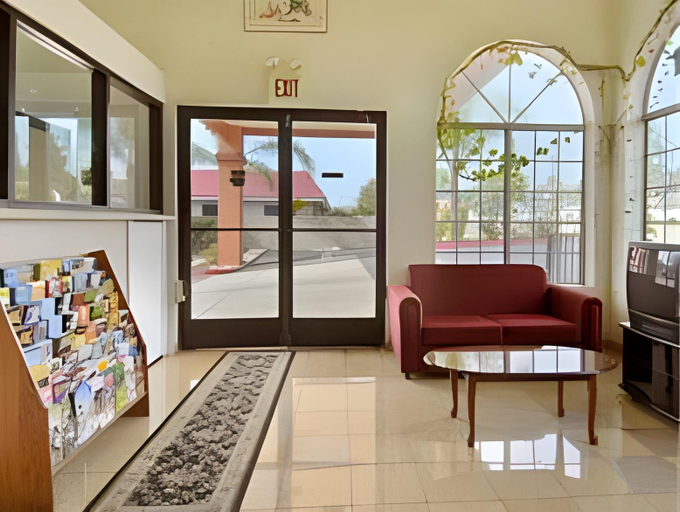 Public Area 2, Super 8 by Wyndham Upland Ontario CA, San Bernardino