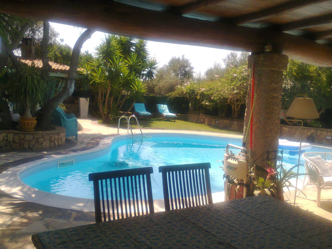 Others 3, Very cozy, comfortable villa lanthana, Ogliastra