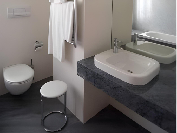 Bathroom 2, Residence Il Fortino, Massa Carrara