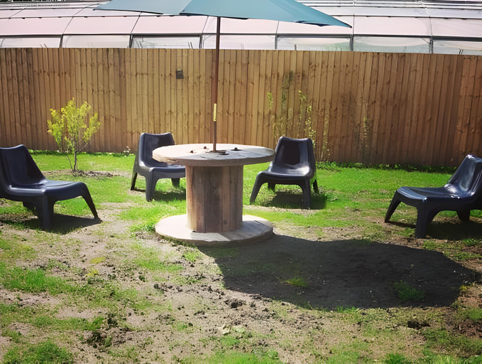 Others 4, The Little Hide - Adult Only Camping Pods, York