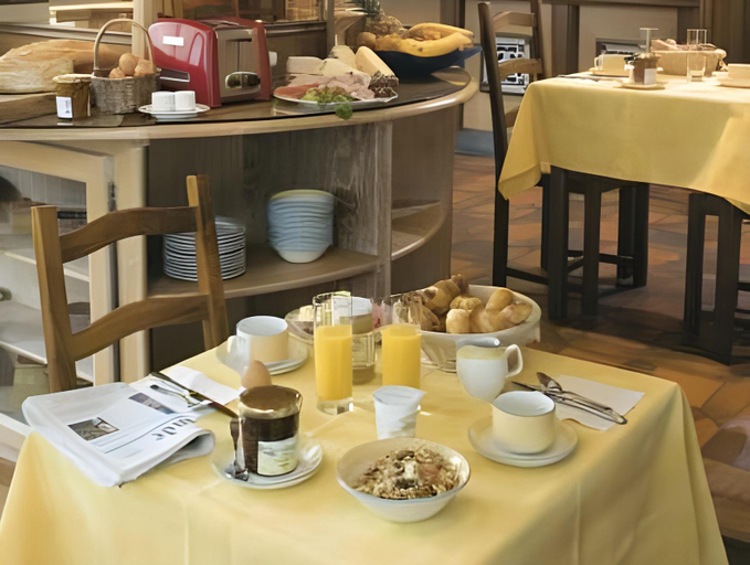 Food & Drinks 2, Hotel Du Commerce Spa, Haute-Garonne